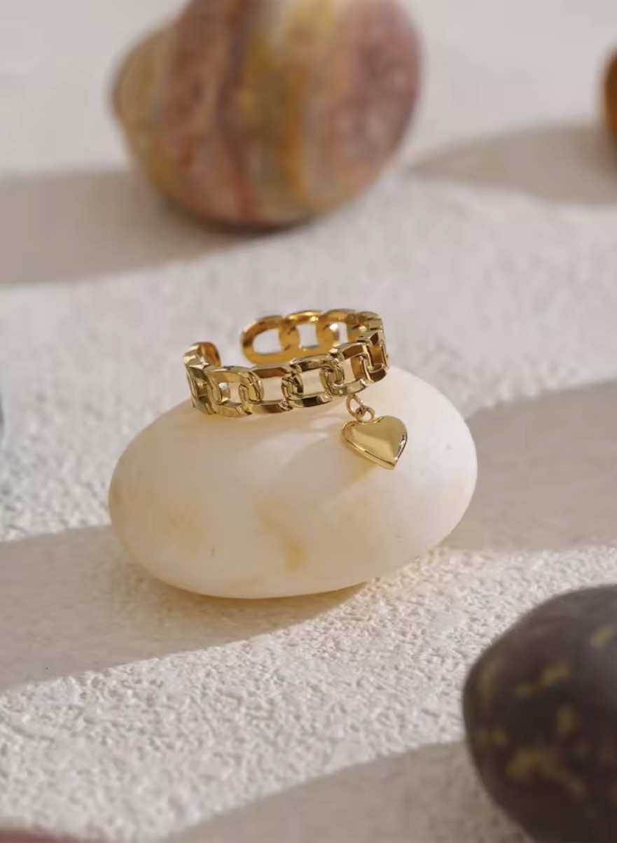 Gold Chain Link Heart Charm Ring