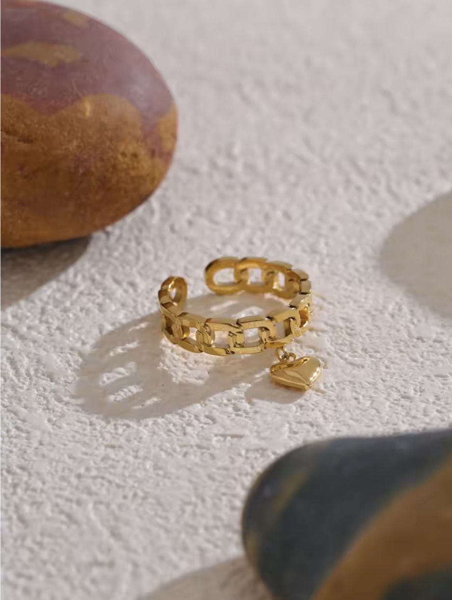 Gold Chain Link Heart Charm Ring