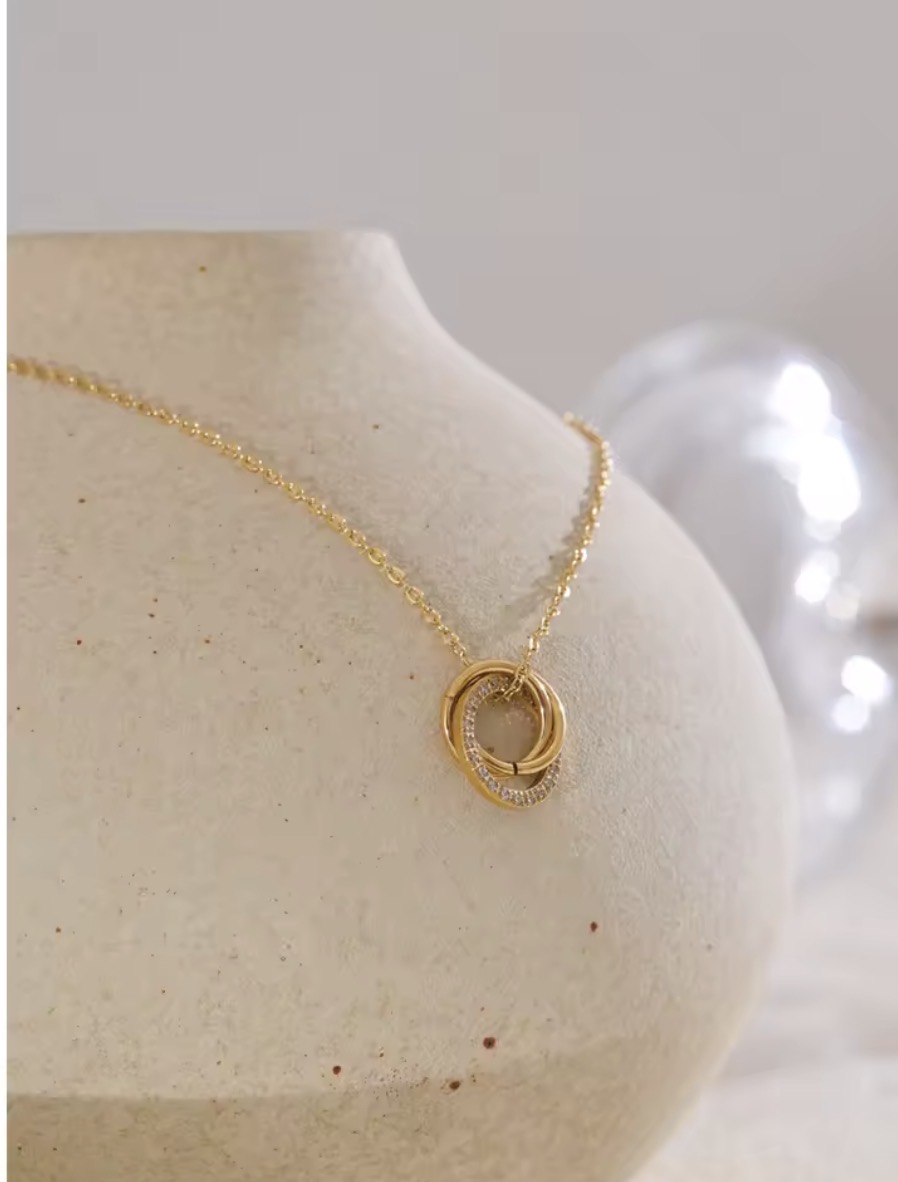 Interlocking Ring Crystal Pendant Necklace