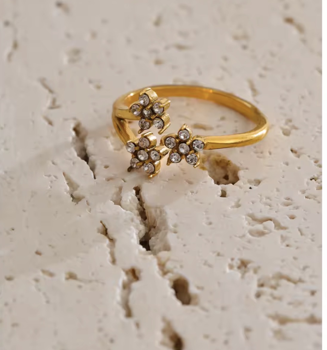 Triple Crystal Flower Open Gold Ring