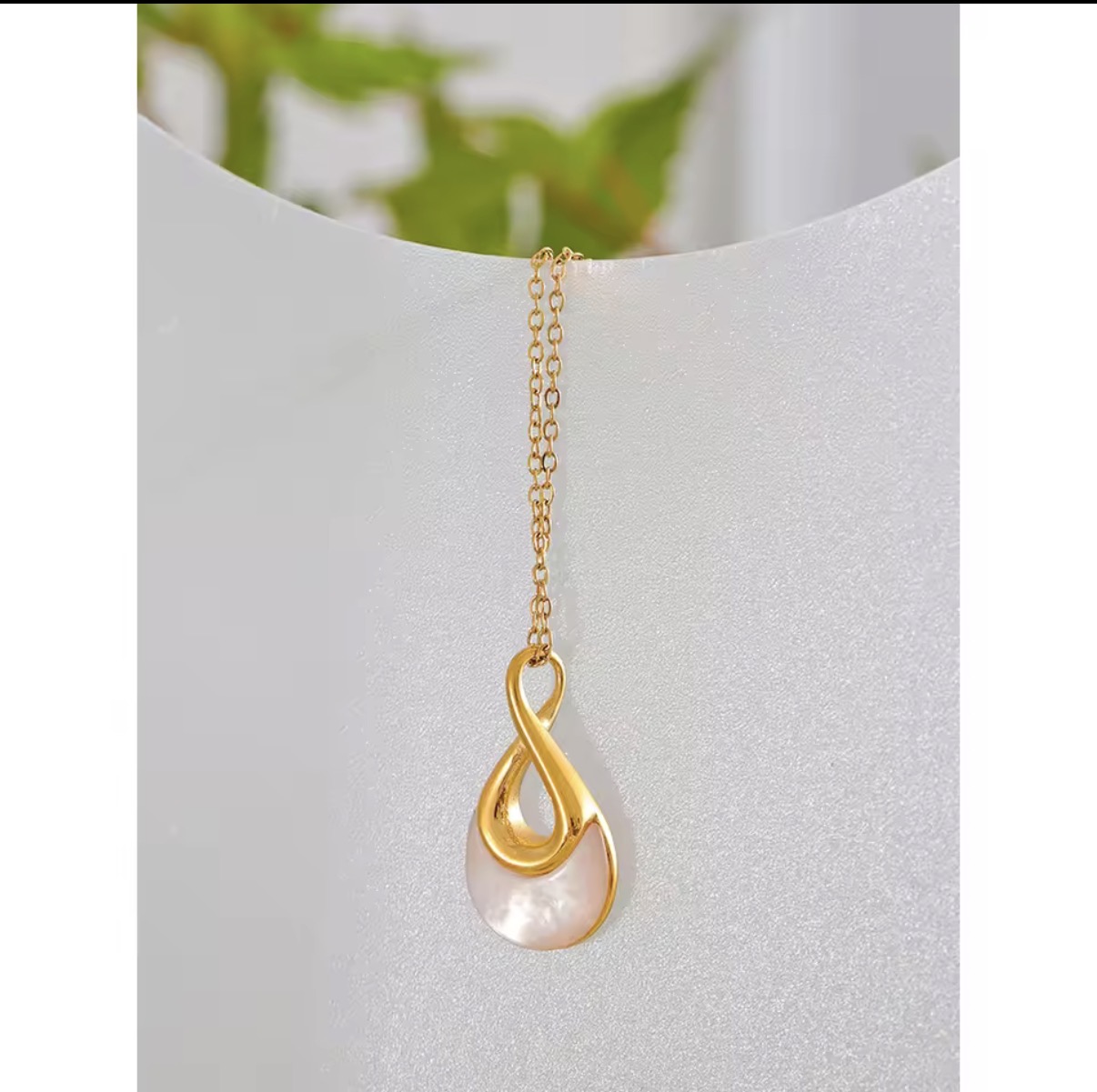Mother of Pearl Twisted Teardrop Gold Pendant Necklace