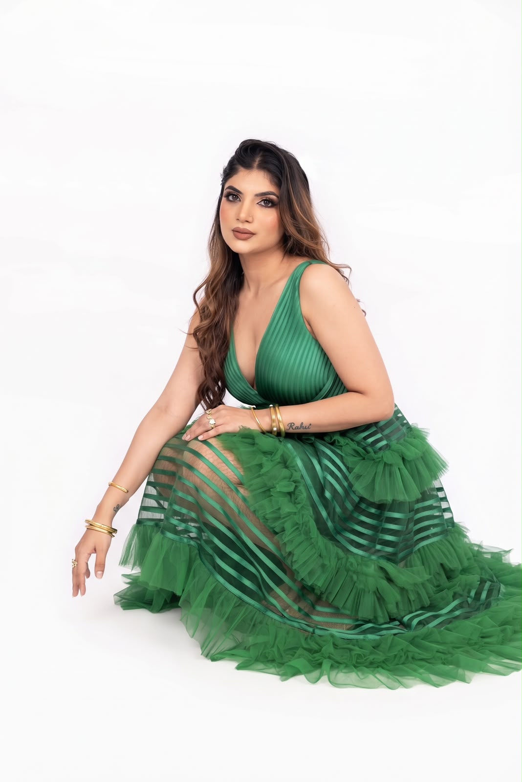 Emerald Green Tiered Tulle & Organza Ribbon Evening Gown